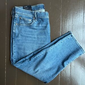 GAP Women’s Girlfriend Jeans 33/16 NWT